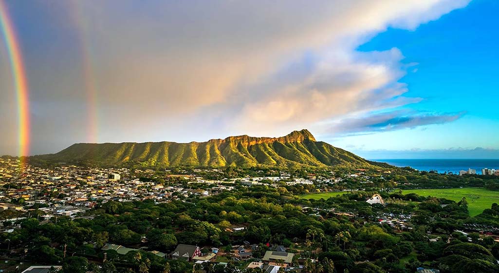 Embarking on Oahu’s Odyssey: A Tapestry of Thrills and Tranquility