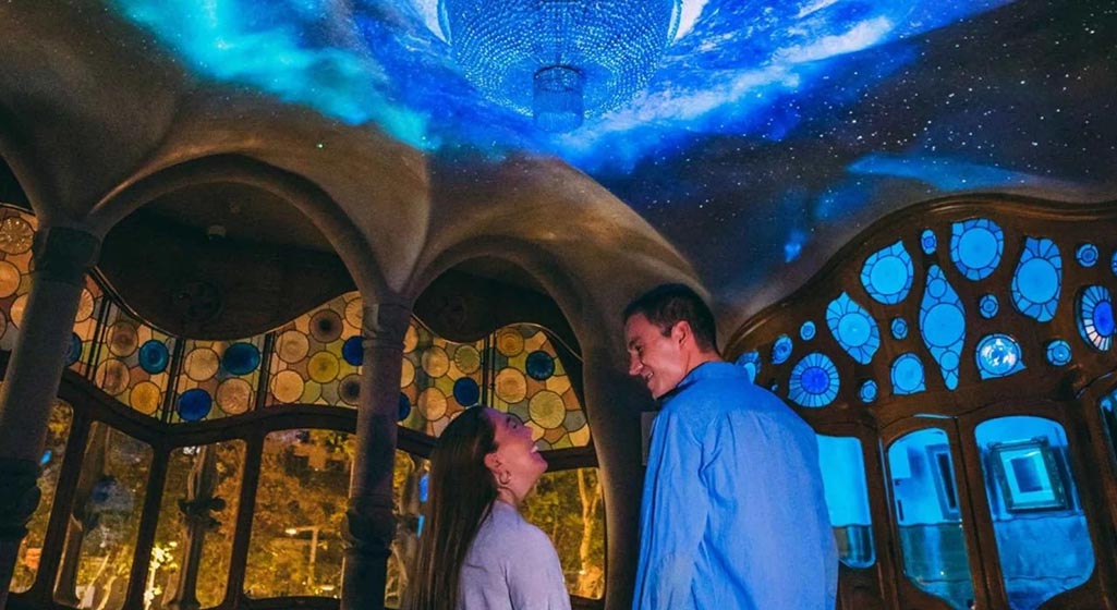 Top Attractions in Barcelona: From Gaudí’s Art to Seaside Strolls